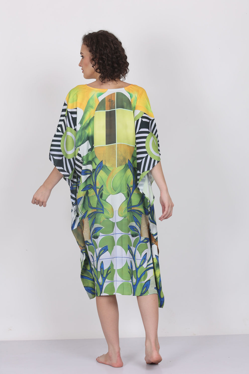 Emerald Leaves – Wearable Art Kaftan