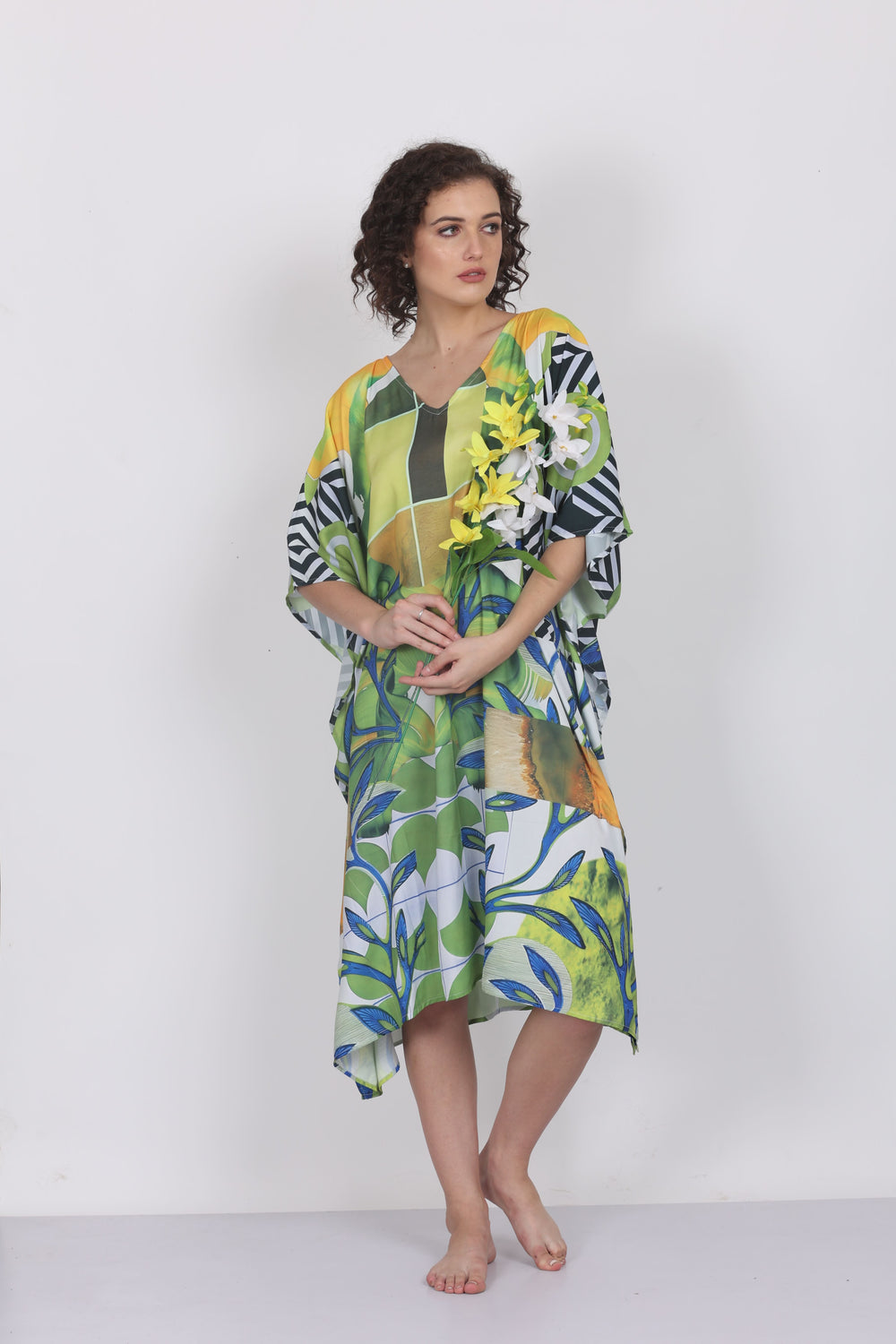 Emerald Leaves – Wearable Art Kaftan