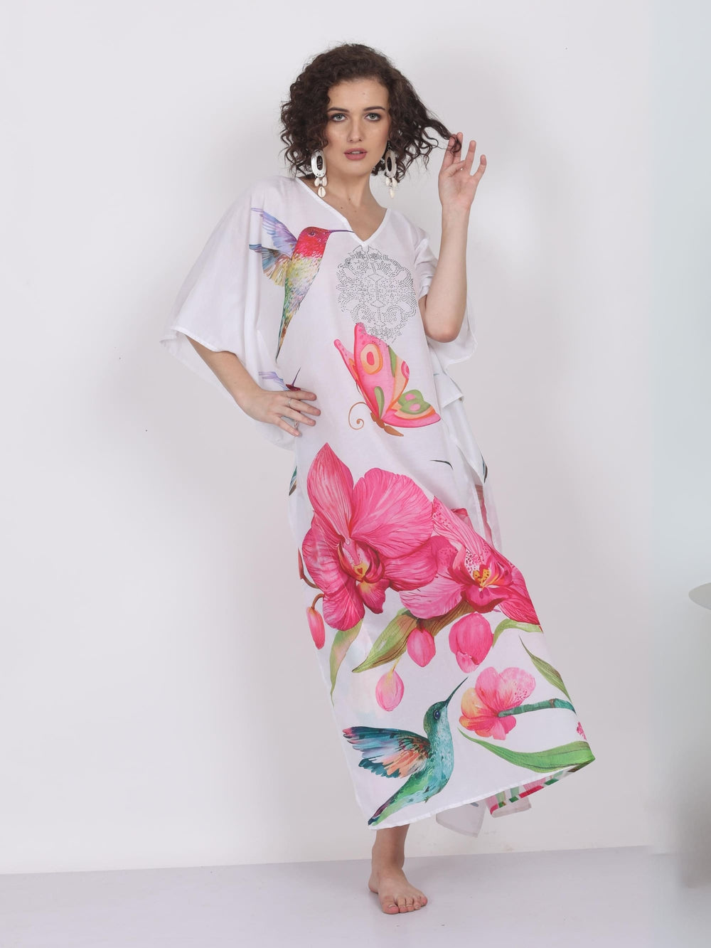 Blooming Canvas – Art-Inspired Floral Kaftan